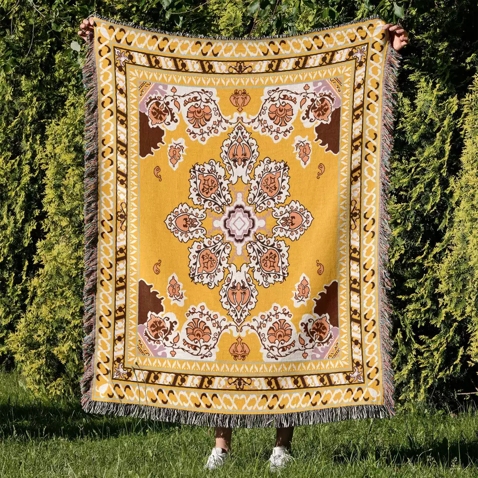 Плетена ковдра для пікніка в богемному стилі з китицями10