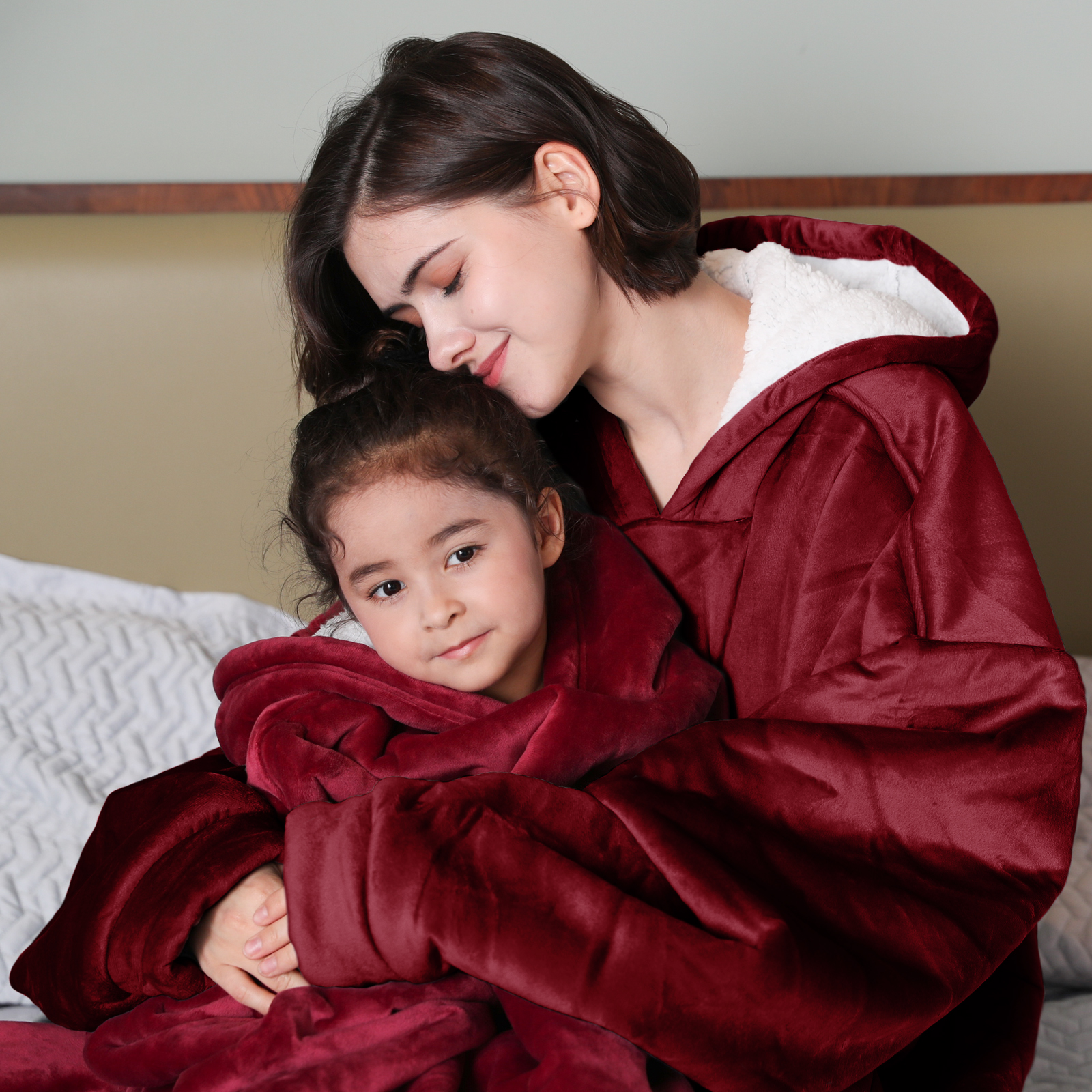 https://www.kuangsglobal.com/eco-friendly-bluza-oversized-hoodie-blanket-product/