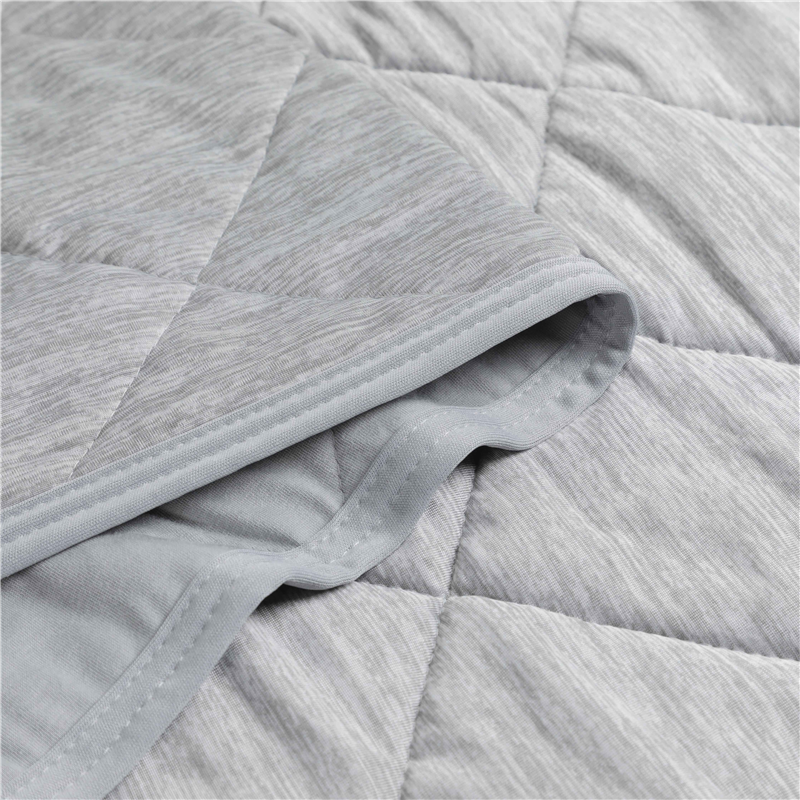 Bamboo Ice Silk Cooling Blanket (7)