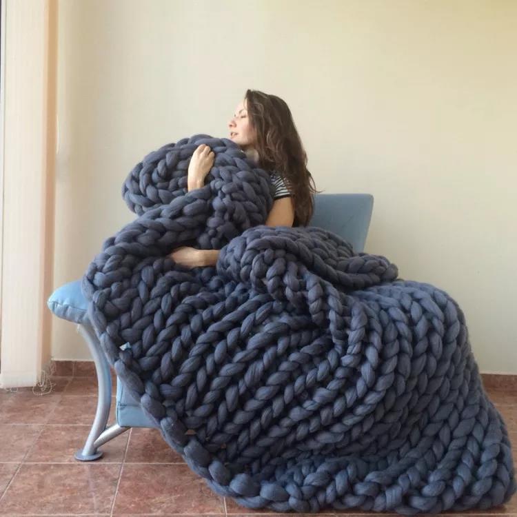 Breathable Long Lasting Chunky Knit Weighted Blanket (8)